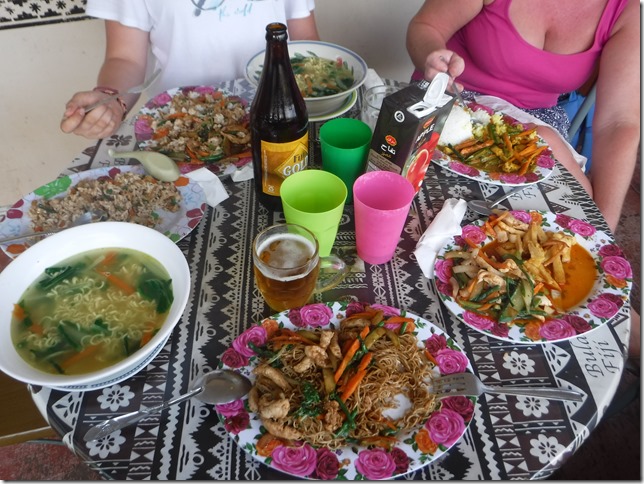 A return to Paradise, diving in Viani Bay and an aborted sail to Nadi